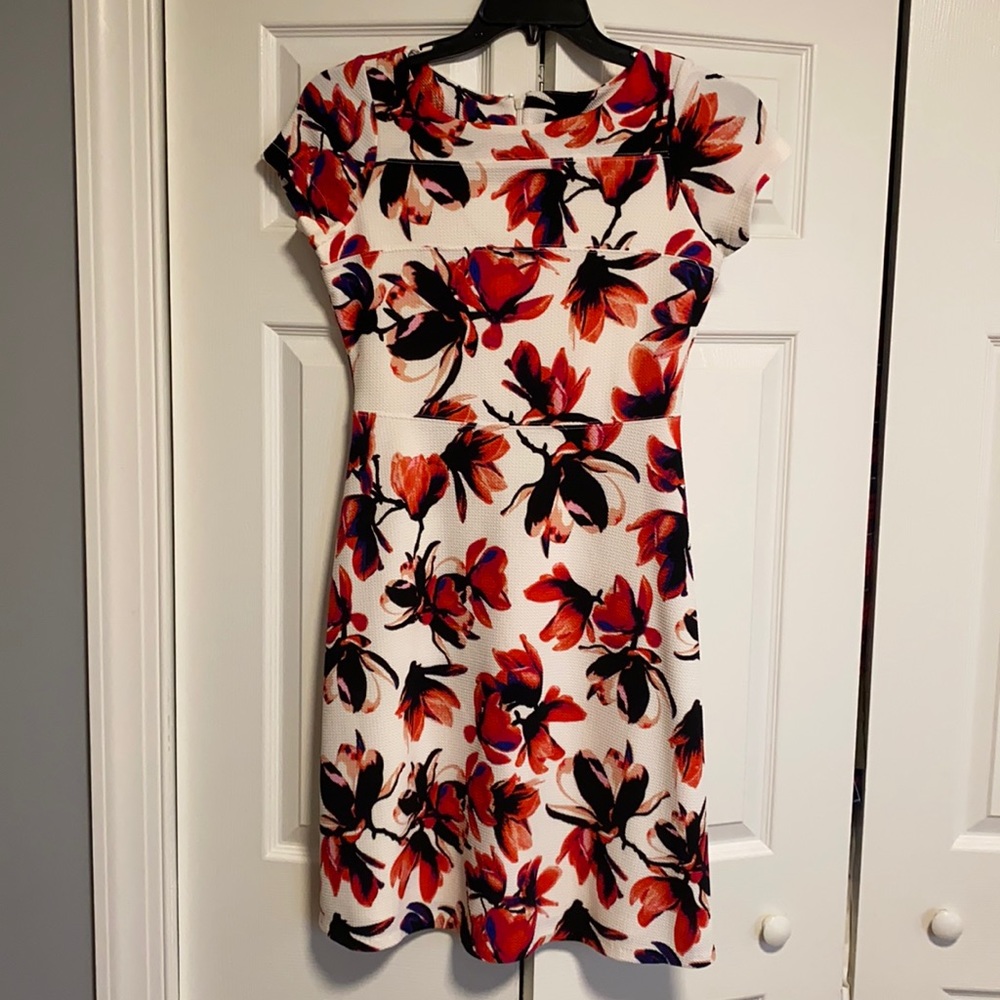 Ivanka Trump shirt sleeve floral dress. Size 4.